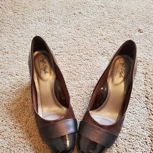 Soft Style Brown Pumps
